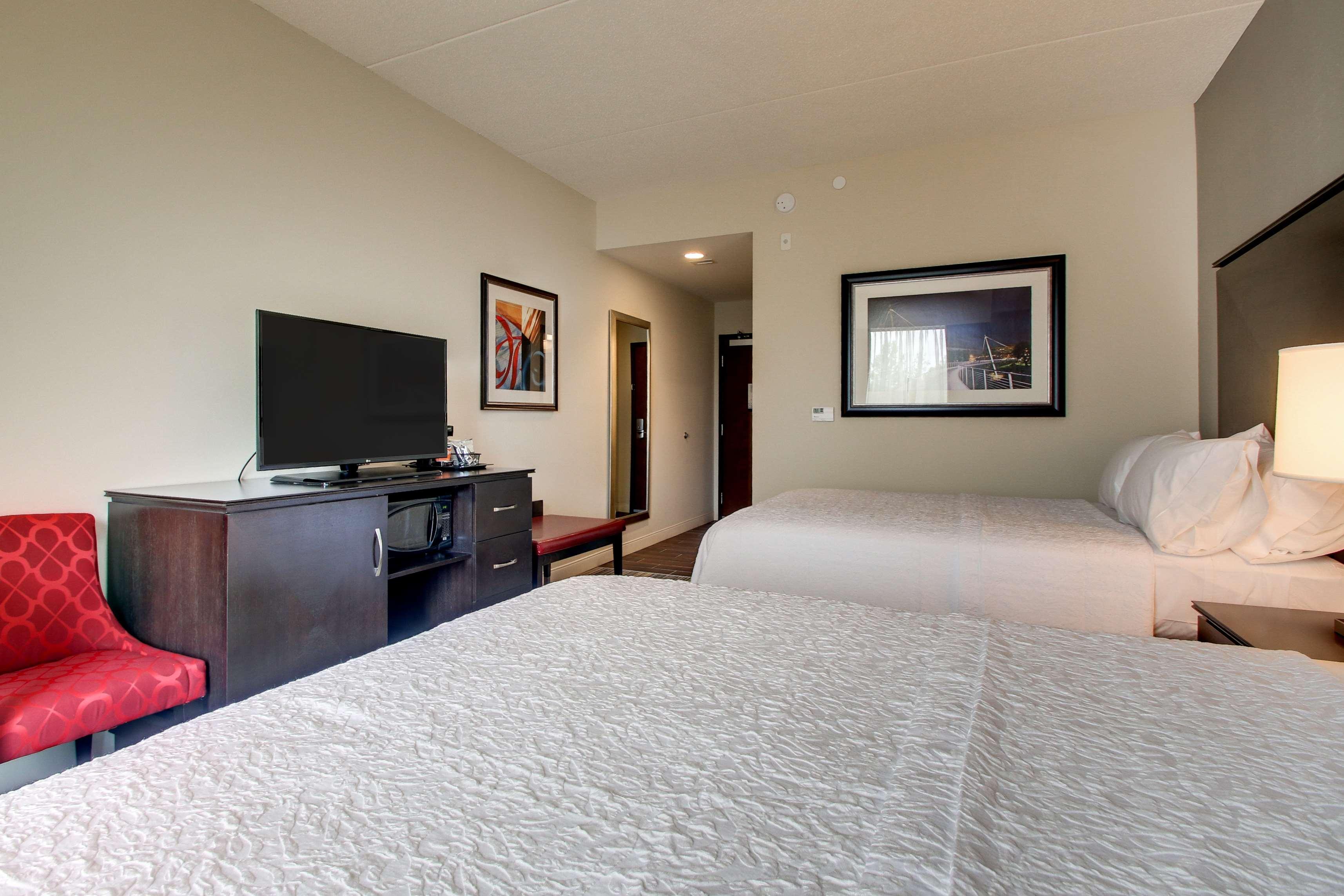 Hampton Inn & Suites Greenville Airport Экстерьер фото